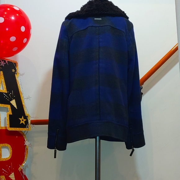 DKNY & Michael KORS Plaid Coat & Boots Set - Picture 7 of 8